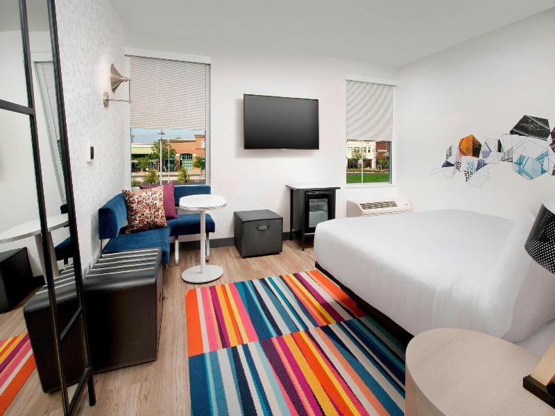 Aloft Dallas Arlington image