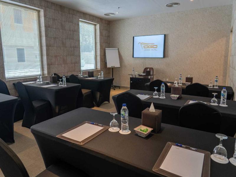 Vogo Grand Hotel image