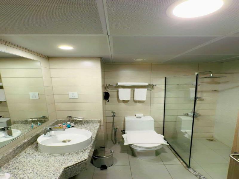 Vogo Grand Hotel image