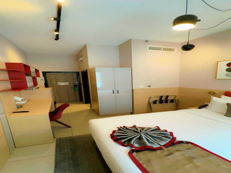 Vogo Grand Hotel image