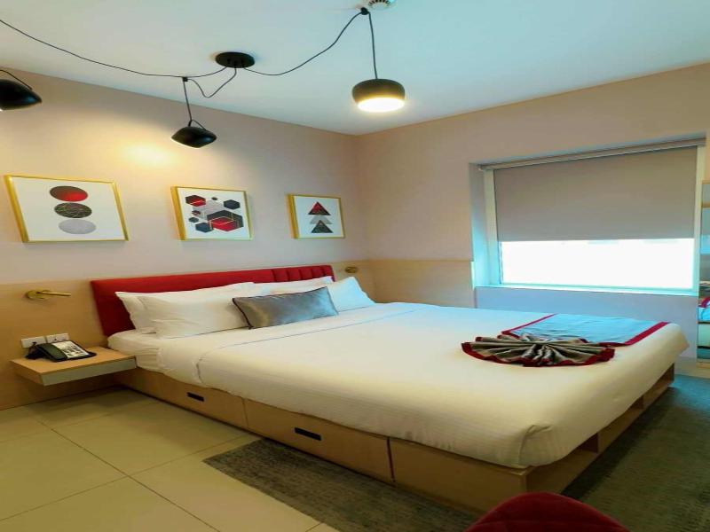 Vogo Grand Hotel image