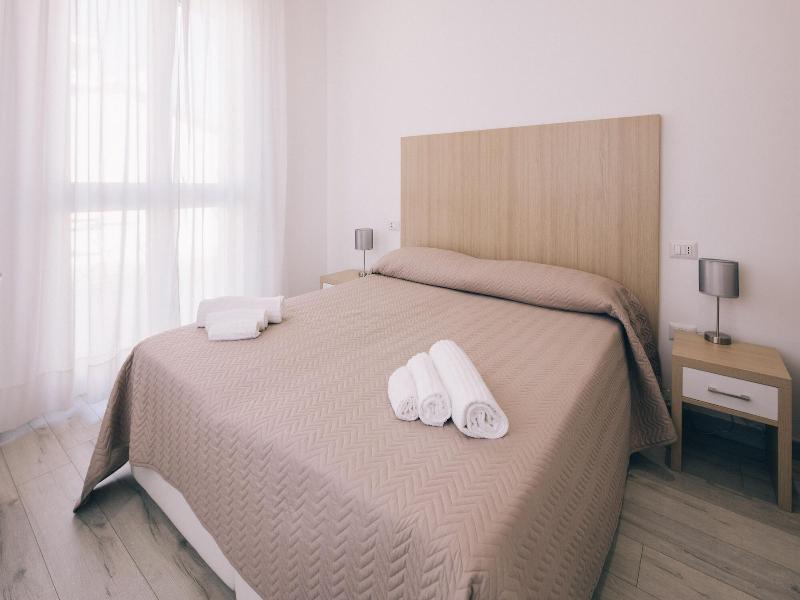 La Promenade Rooms & Suites image