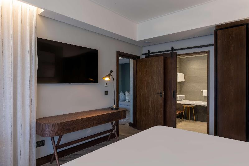 Radisson Blu Mosi-oa-tunya Livingstone Resort image