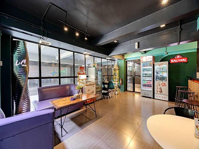 Sans Hotel Roxy Jakarta image