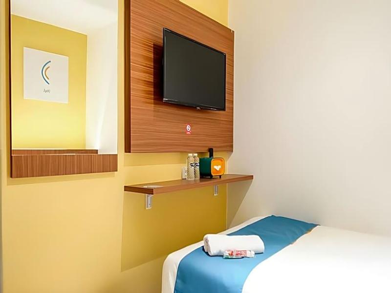 Sans Hotel Roxy Jakarta image