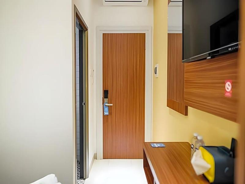 Sans Hotel Roxy Jakarta image