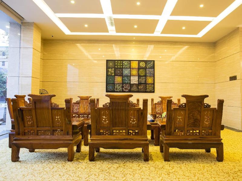 Golden Hotel image 2