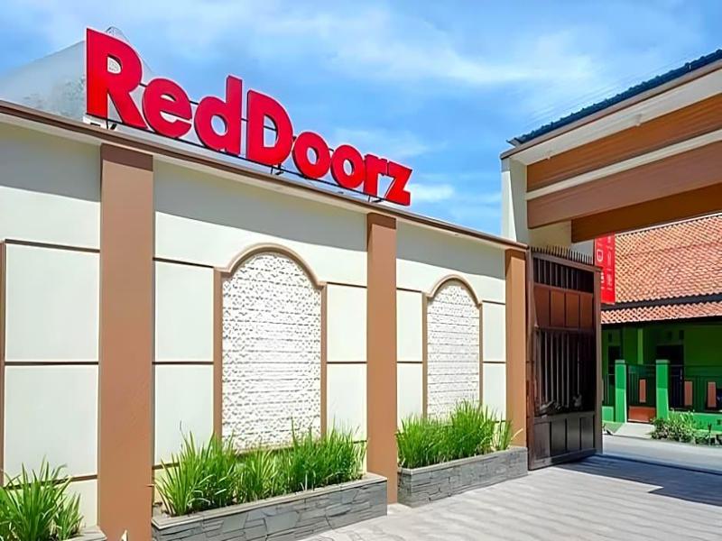 Reddoorz Syariah Near Exit Tol Pemalang image