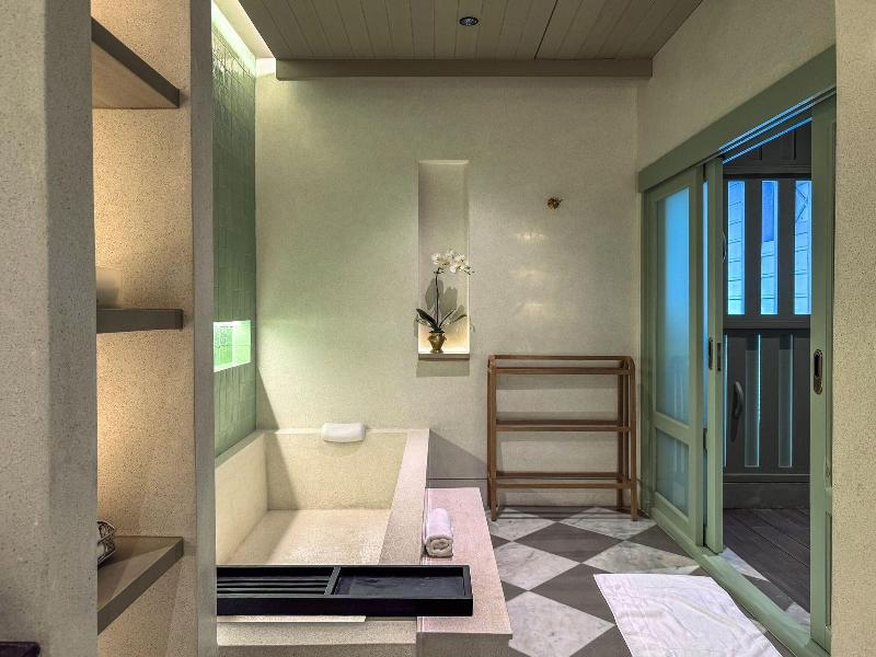 Charras Bhawan Hotel And Residences  image