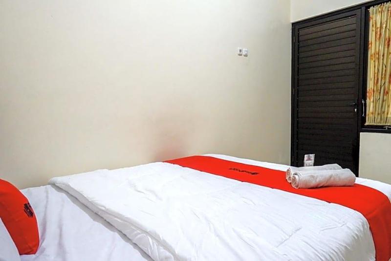 Reddoorz Syariah Near Pasar Godong Grobogan image