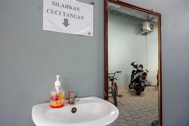 Reddoorz Syariah Near Pasar Godong Grobogan image