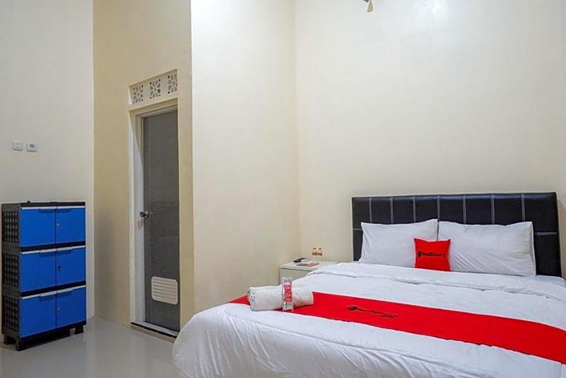 Reddoorz Syariah Near Pasar Godong Grobogan image