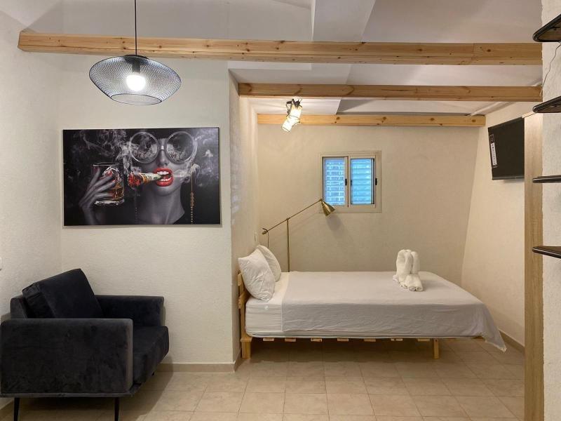 Maya Guest House - German Colony and Bahai Gardens image