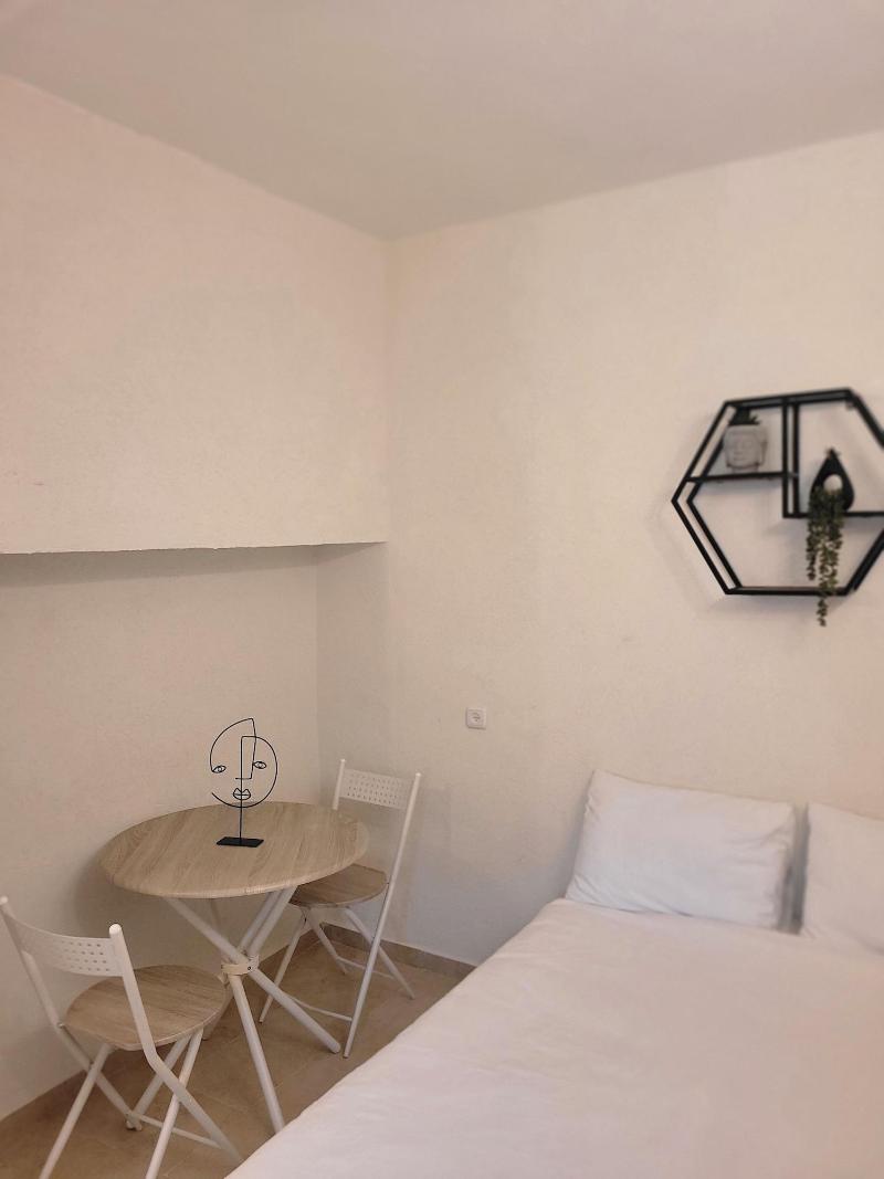 Maya Guest House - German Colony and Bahai Gardens image