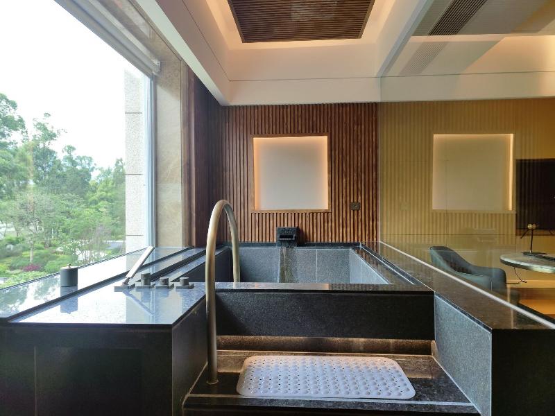 Wyndham Grand Zhaoqing Downtown image