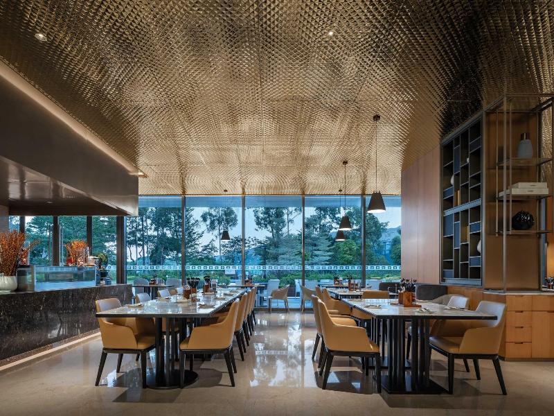 Wyndham Grand Zhaoqing Downtown image