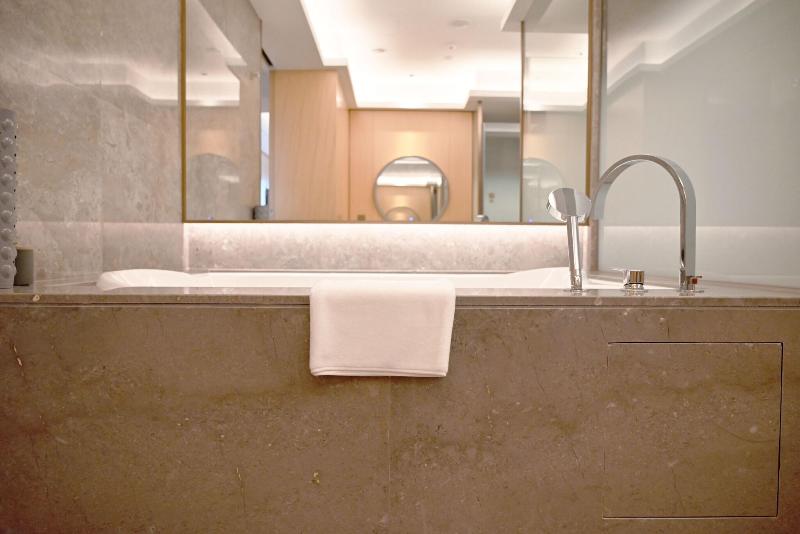 Wyndham Grand Zhaoqing Downtown image