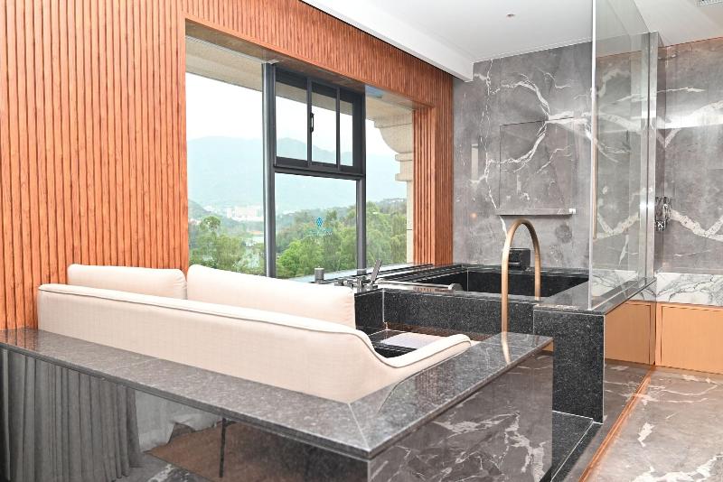 Wyndham Grand Zhaoqing Downtown image