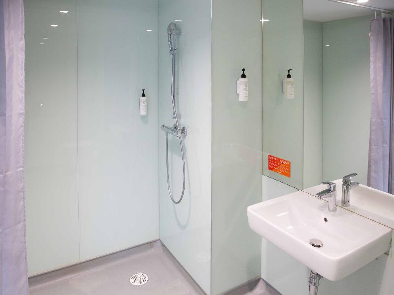 easyHotel Paris North Aubervilliers image