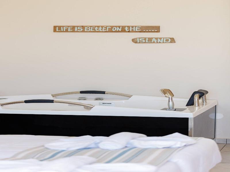 Theo Star Beach Hotel image
