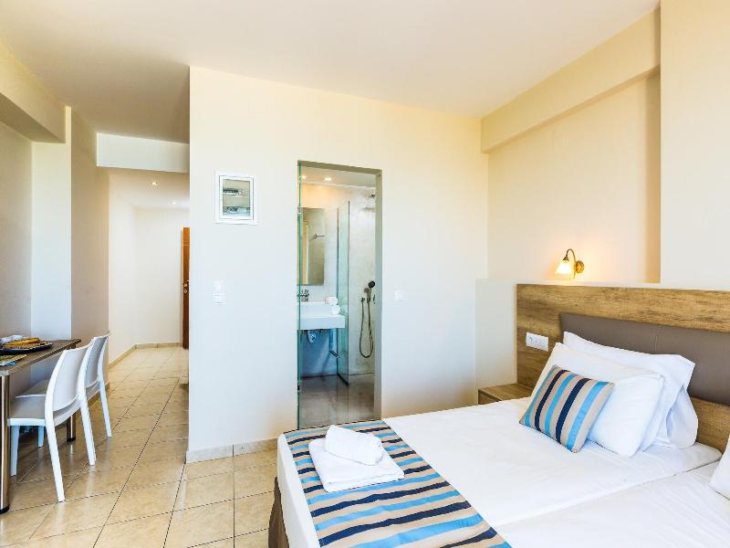 Theo Star Beach Hotel image
