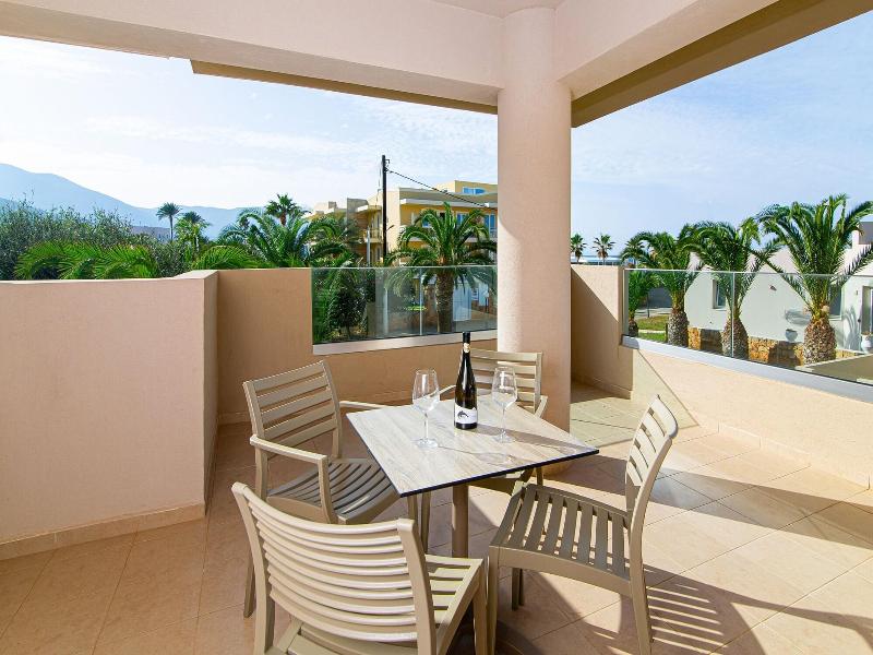Theo Star Beach Hotel image
