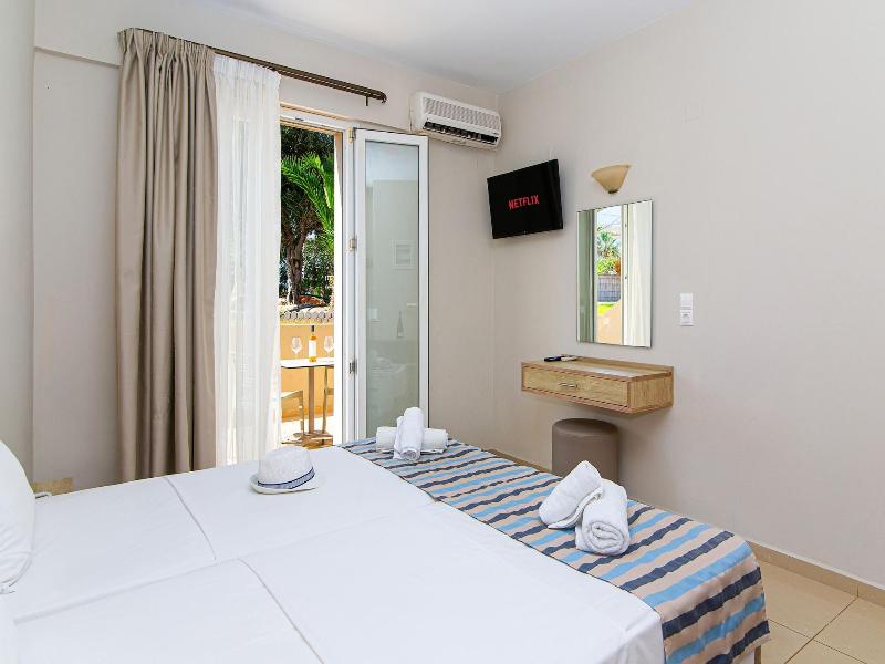 Theo Star Beach Hotel image