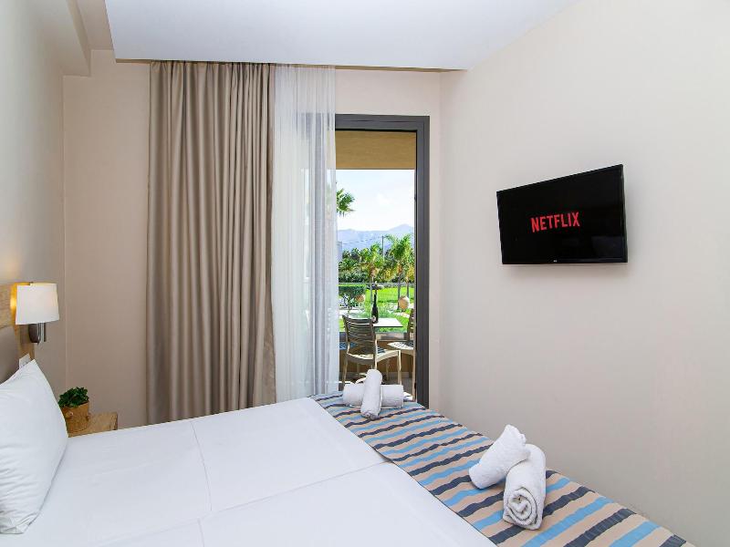 Theo Star Beach Hotel image