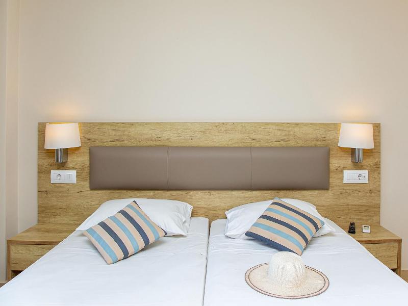 Theo Star Beach Hotel image