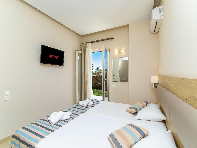 Theo Star Beach Hotel image