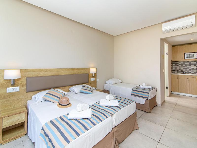 Theo Star Beach Hotel image