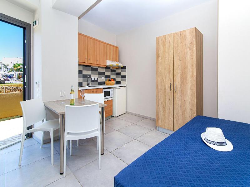 Theo Star Beach Hotel image