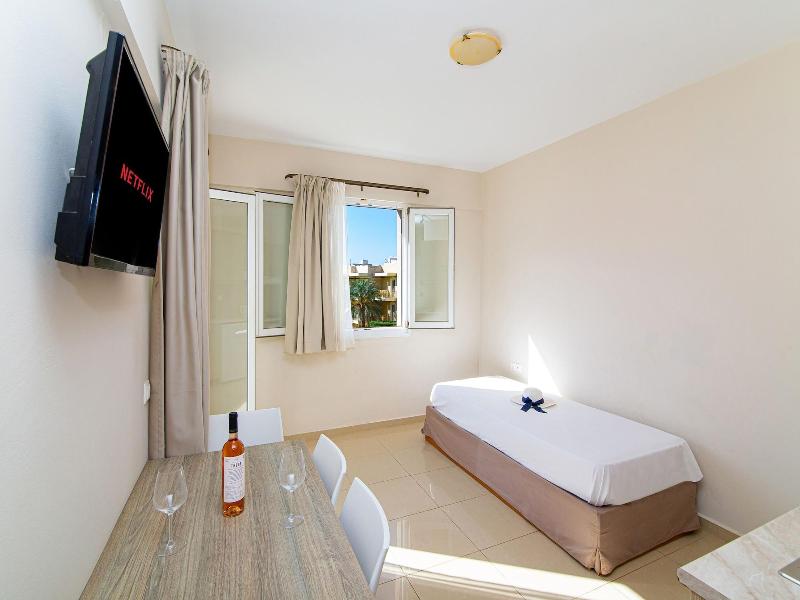 Theo Star Beach Hotel image