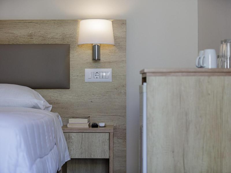 Theo Star Beach Hotel image