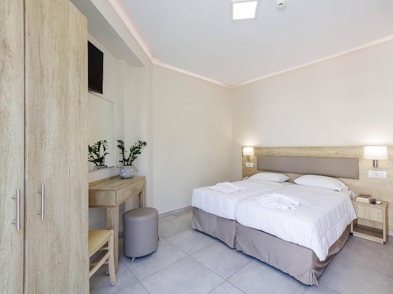 Theo Star Beach Hotel image