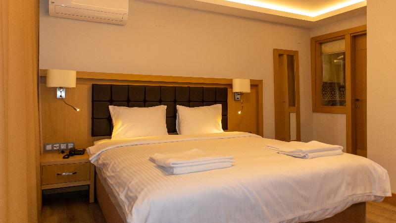 Lotus Park Hotel 4