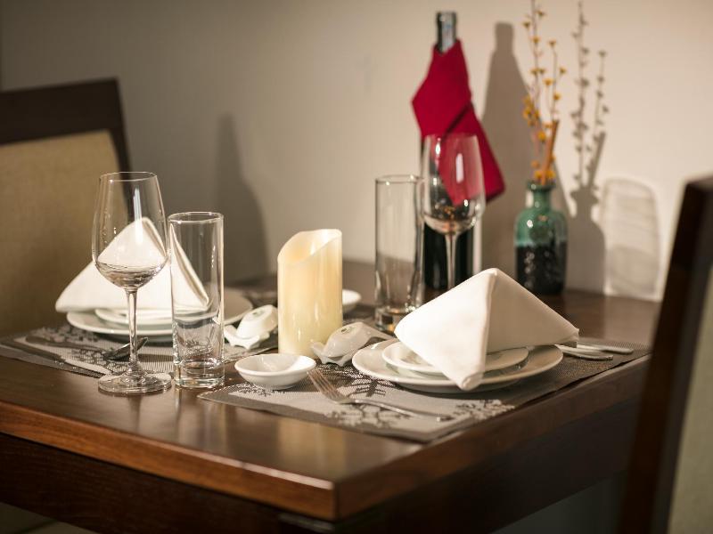 Poonsa Duy Tan Hotel And Serviced Apartment image