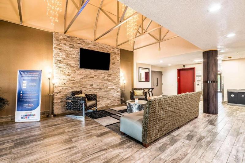 Lake Norman Inn And Suites image