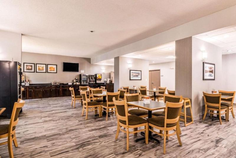 Lake Norman Inn And Suites image