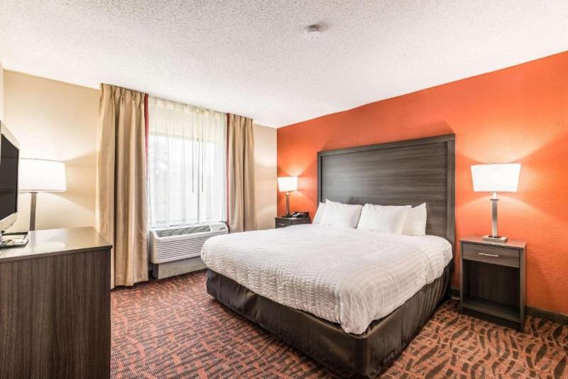 Lake Norman Inn And Suites image