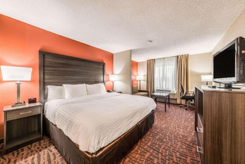 Lake Norman Inn And Suites image