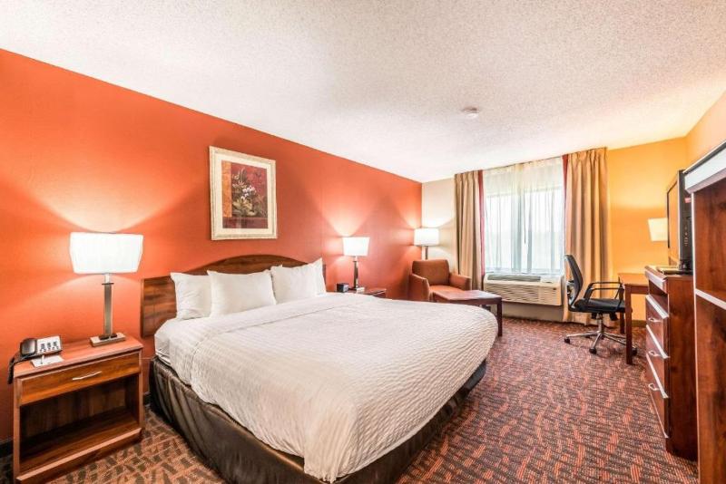 Lake Norman Inn And Suites image