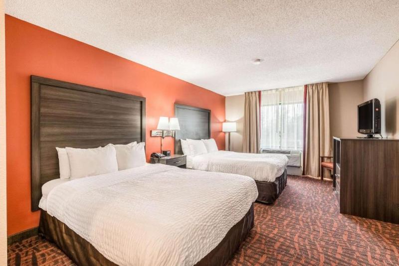 Lake Norman Inn And Suites image