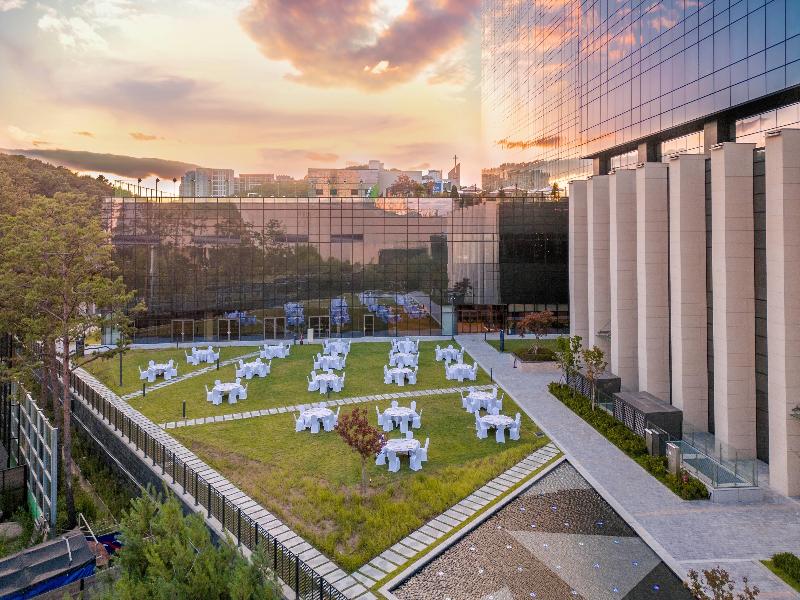 Doubletree By Hilton Seoul Pangyo image
