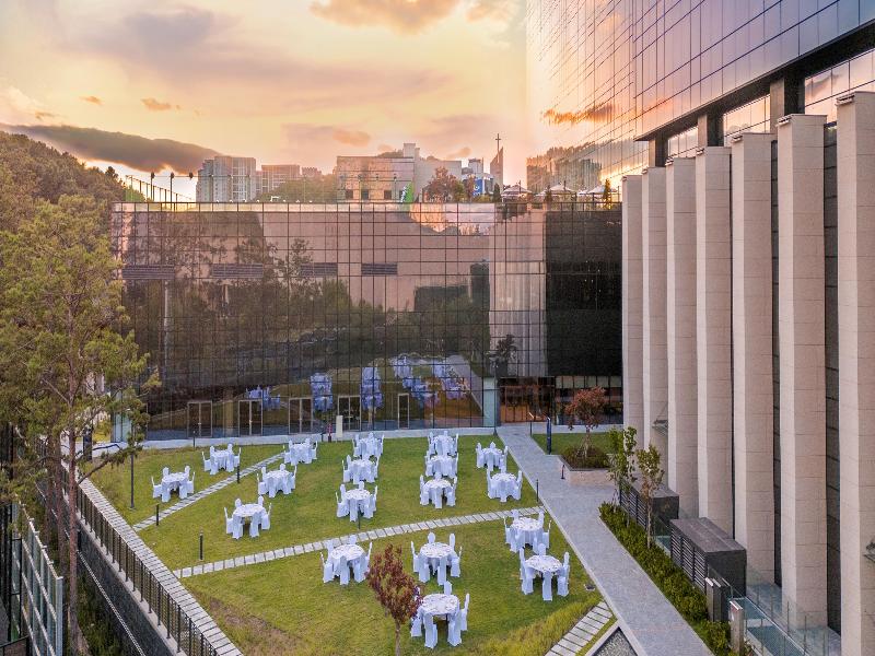 Doubletree By Hilton Seoul Pangyo image
