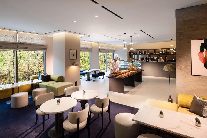Doubletree By Hilton Seoul Pangyo image