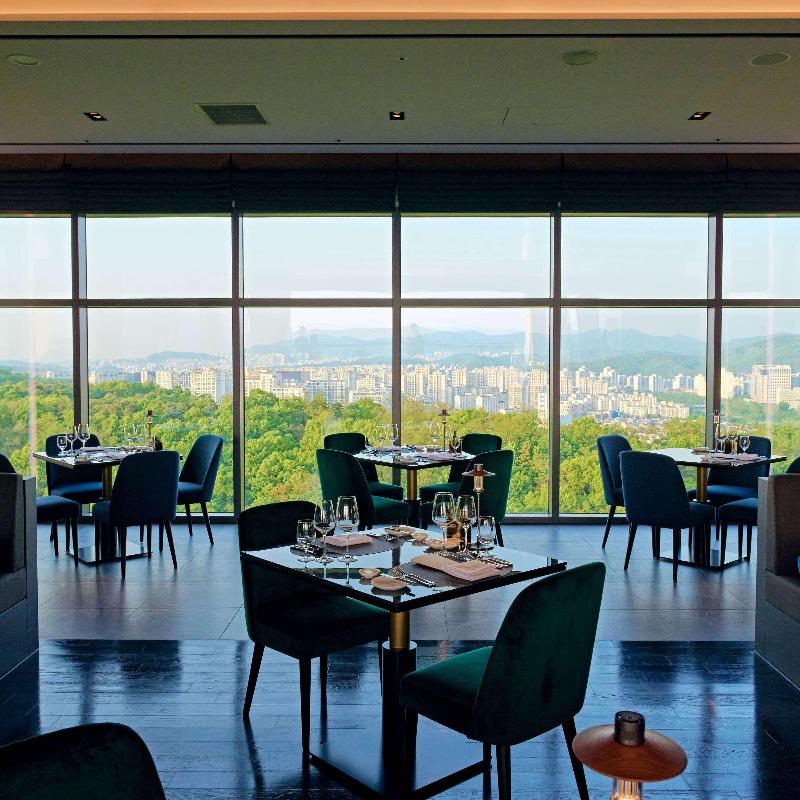 Doubletree By Hilton Seoul Pangyo image