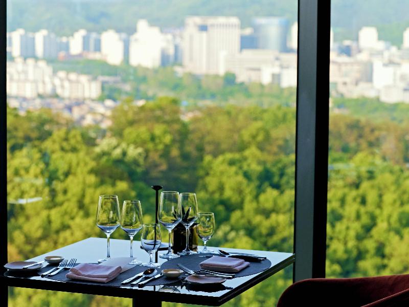 Doubletree By Hilton Seoul Pangyo image