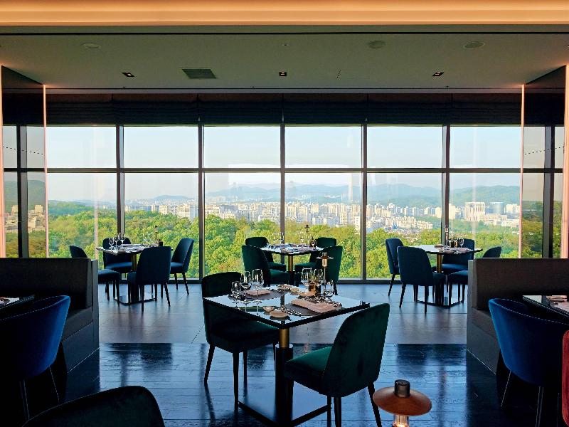 Doubletree By Hilton Seoul Pangyo image