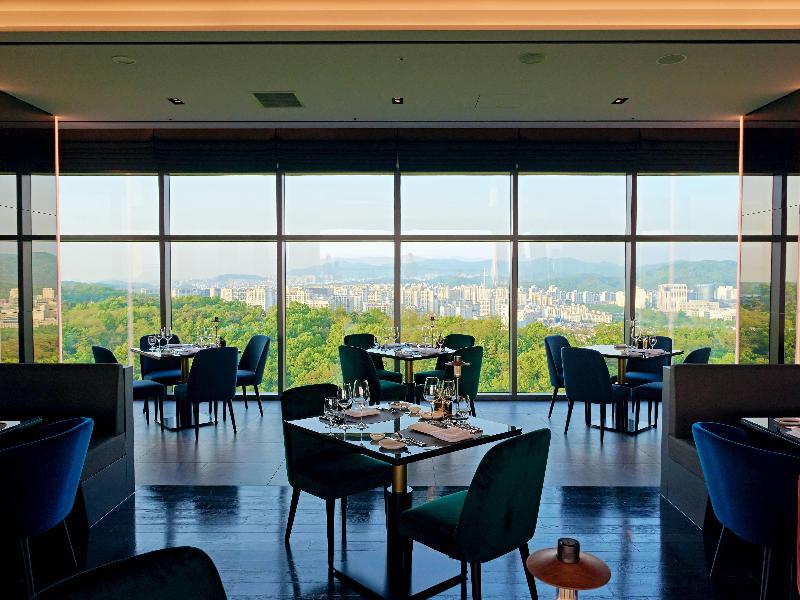 Doubletree By Hilton Seoul Pangyo image